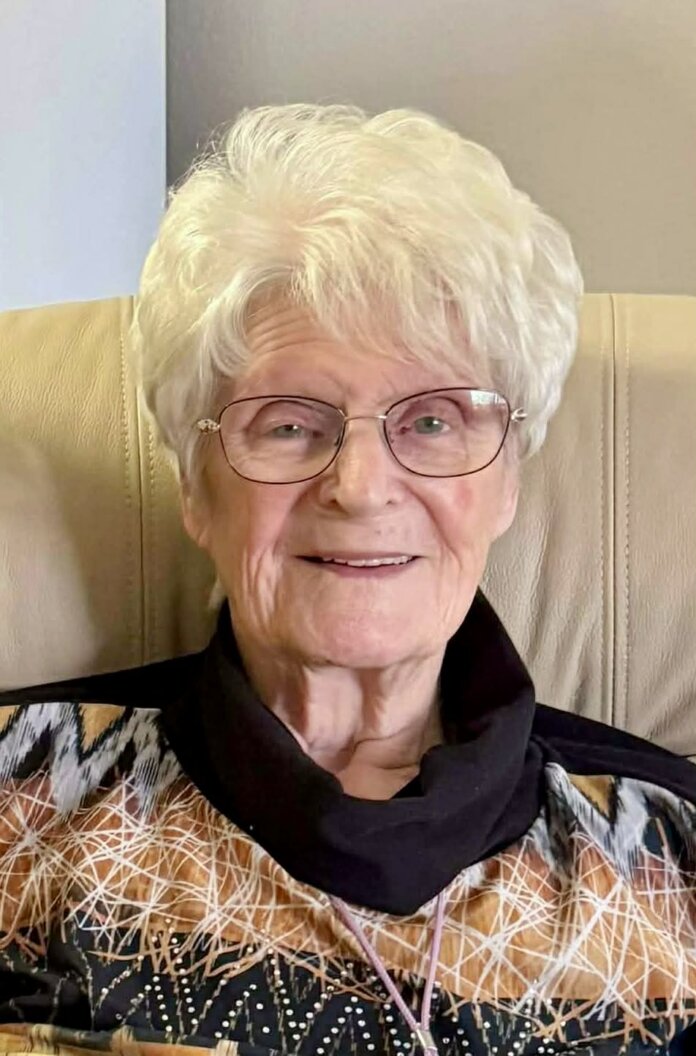 Eleanor Horachek photo